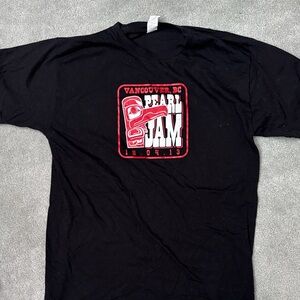 Pearl Jam Tour Shirt Vancouver 2013 Medium NWOY